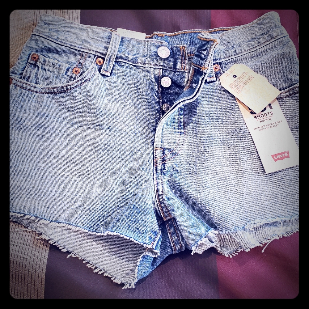 Levi's shorts 501